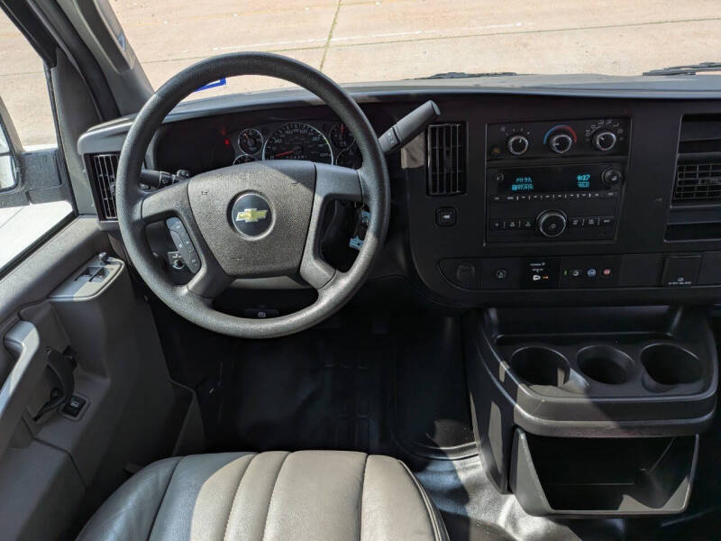 2023 Chevrolet Express 2500
