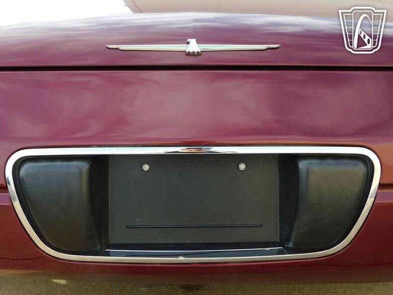 2004 Ford Thunderbird Deluxe