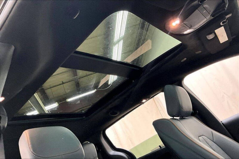 2027 Chrysler Pacifica Pinnacle