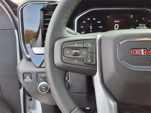 2026 GMC Sierra 1500 Elevation Standard