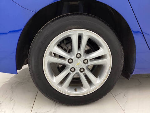 2017 Chevrolet Cruze LT Auto