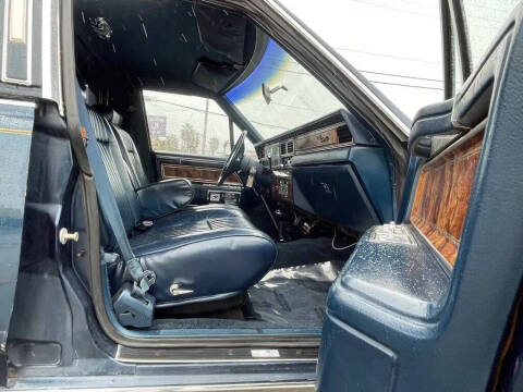 1982 Lincoln Town Car