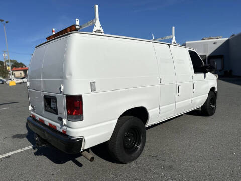 2012 Ford E-Series E-350 SD