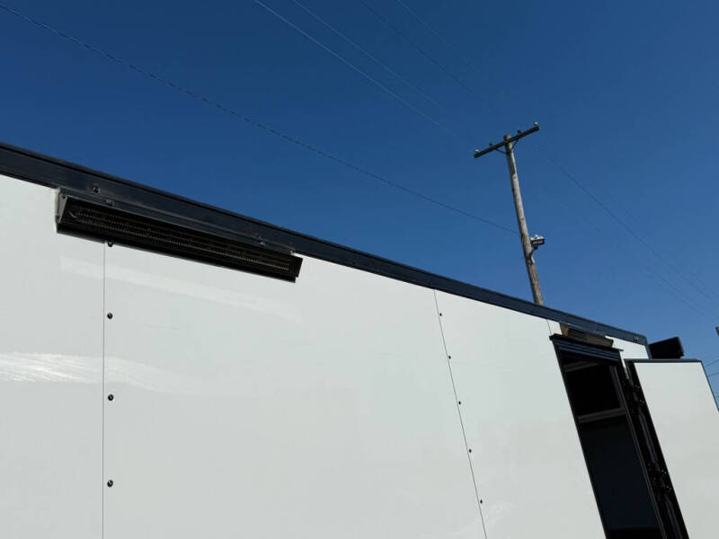 2023 Continental Cargo VHW714TA2