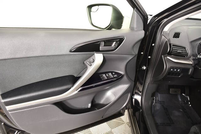 2024 Mitsubishi Eclipse Cross LE