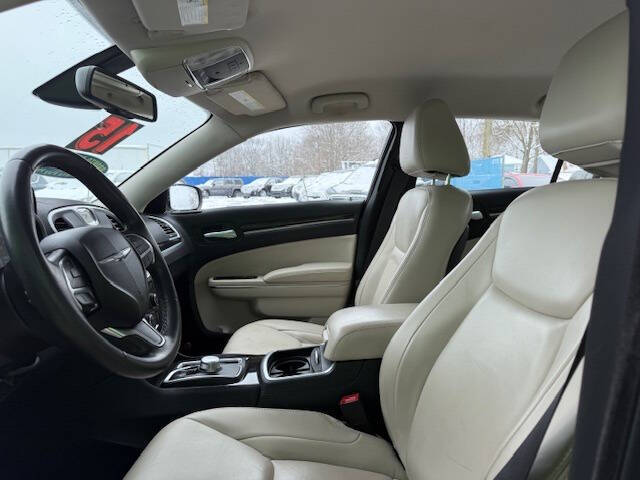 2015 Chrysler 300 Limited