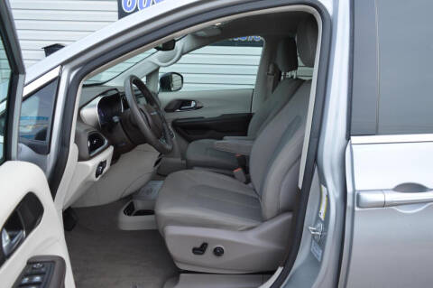 2017 Chrysler Pacifica LX