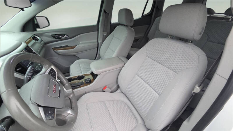 2019 GMC Acadia SLE-2