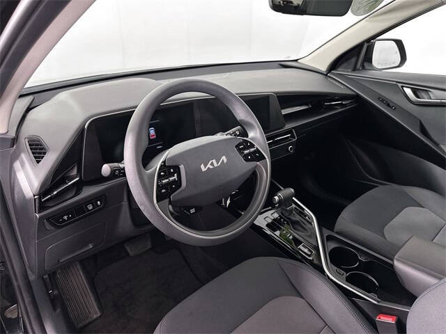 2024 Kia Niro LX