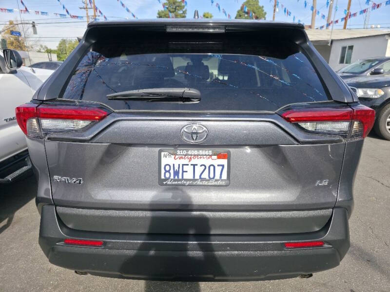 2021 Toyota RAV4 LE