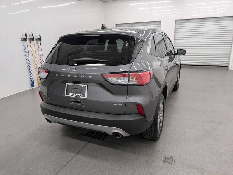 2022 Ford Escape SEL