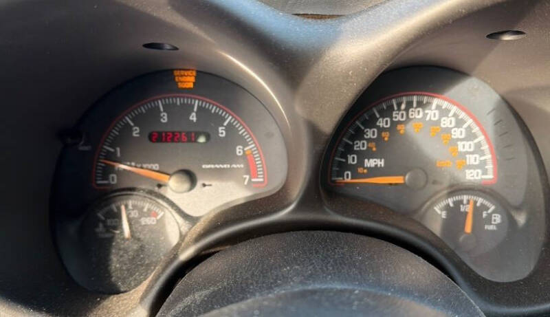 2004 Pontiac Grand Am SE1