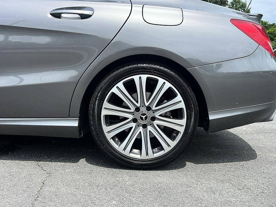 Mercedes-BenzCLA22