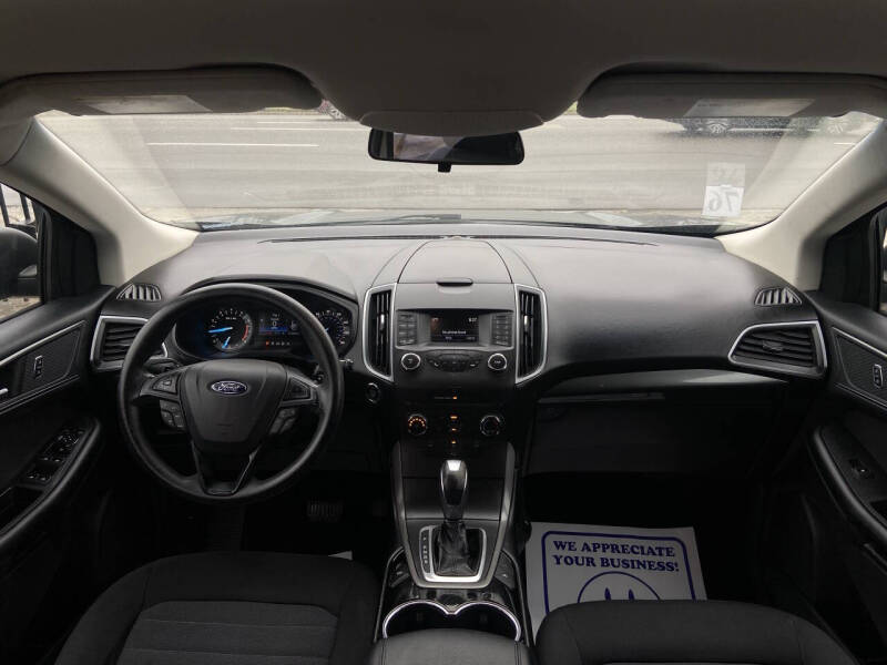2017 Ford Edge SE