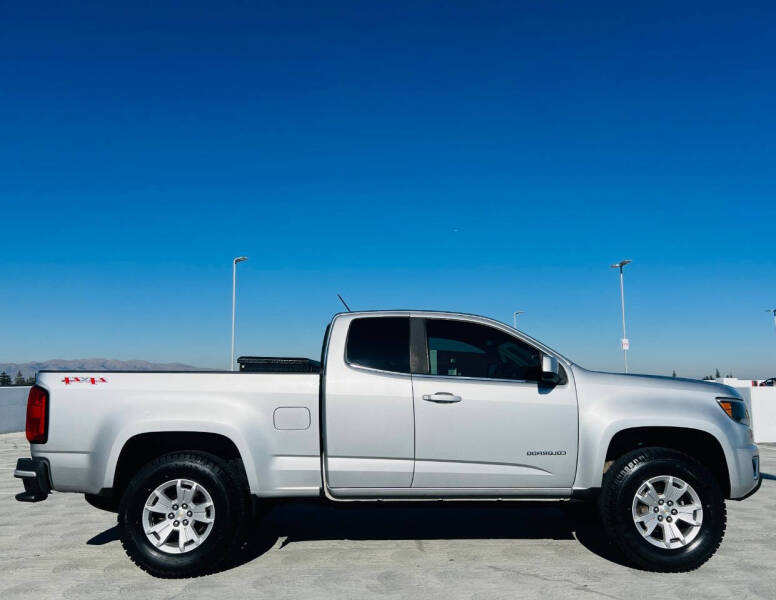 2018 Chevrolet Colorado LT photo 12