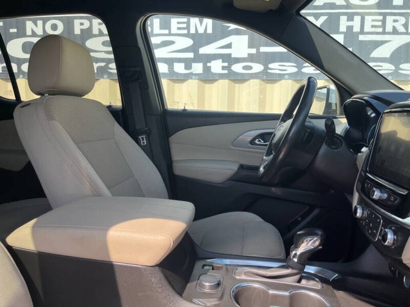 2022 Chevrolet Traverse LT Cloth