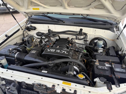 2005 Toyota Sequoia SR5