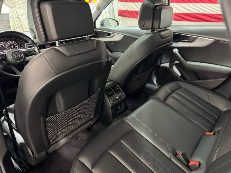 2017 Audi A4 2.0T quattro Premium Plus