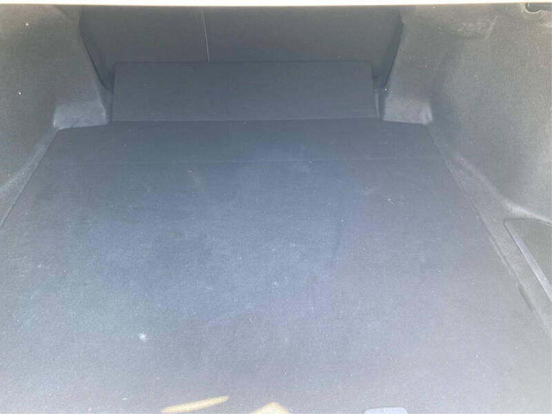 2021 Toyota Camry Hybrid LE