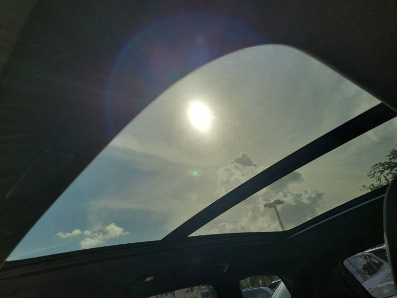 2022 Volvo XC60 B5 R-Design