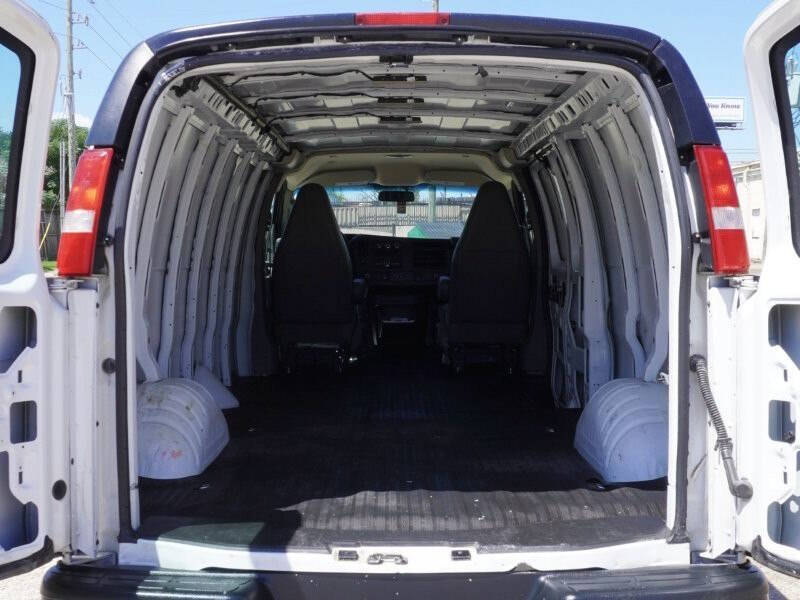 2021 Chevrolet Express 2500