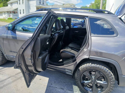 2019 Jeep Cherokee Altitude