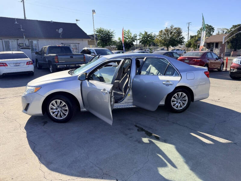 2012 Toyota Camry LE