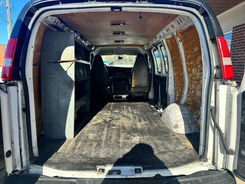 2016 GMC Savana 2500