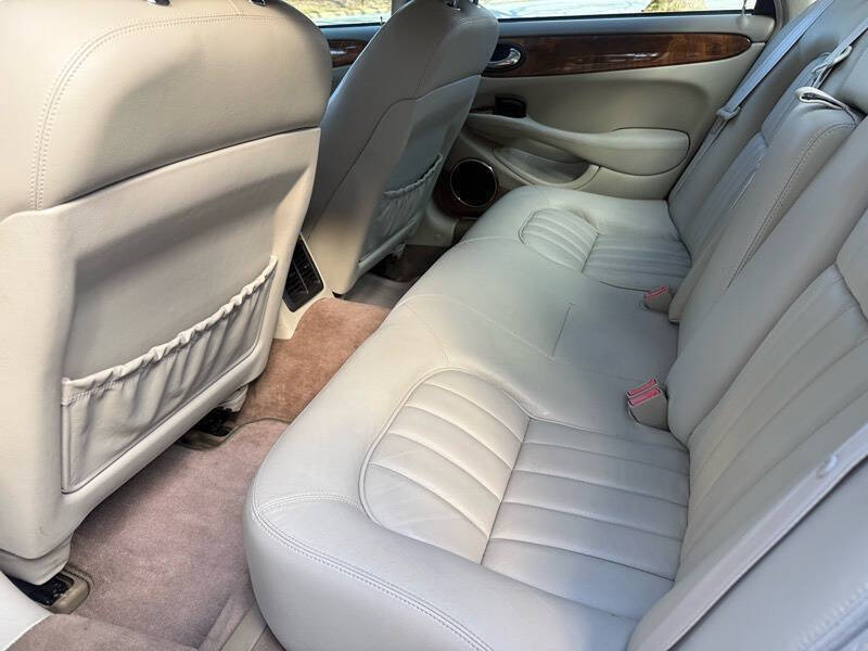 2000 Jaguar XJ-Series XJ8