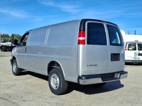 2025 Chevrolet Express 2500