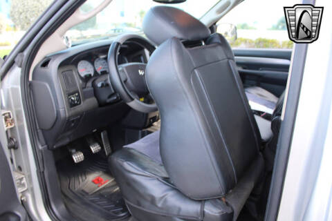 2005 Dodge Ram 1500 SRT-10