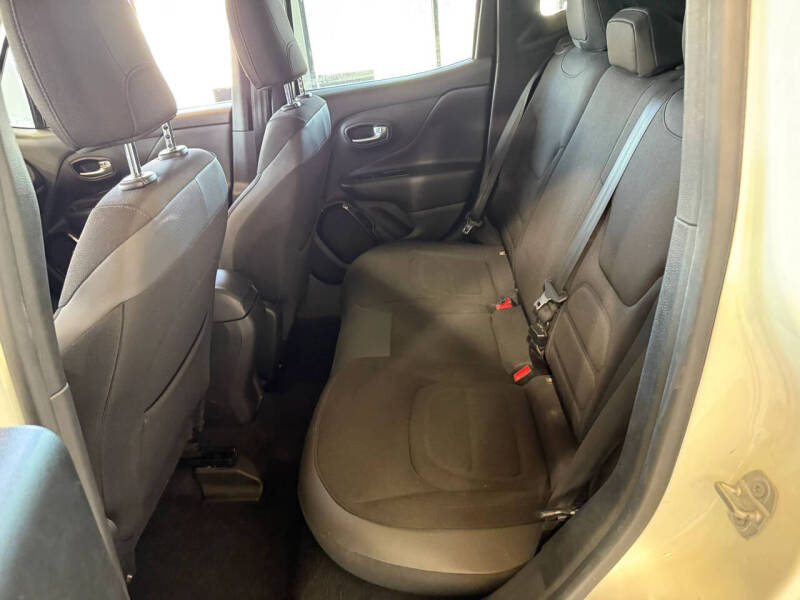 2017 Jeep Renegade Altitude