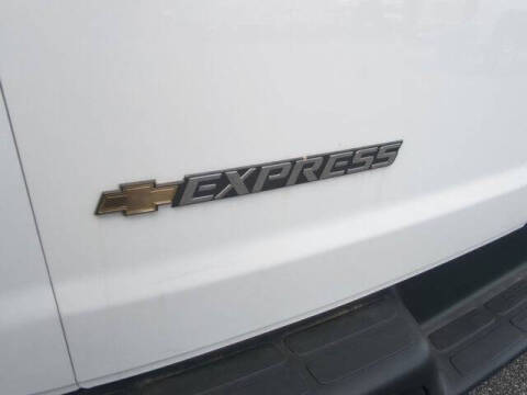 2025 Chevrolet Express 2500