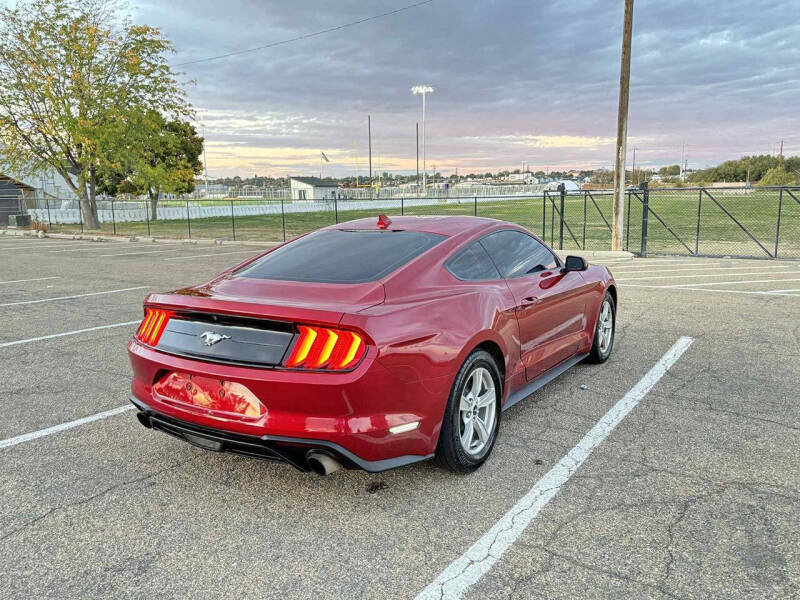 2021 Ford Mustang EcoBoost