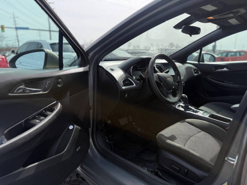 2017 Chevrolet Cruze LT Auto