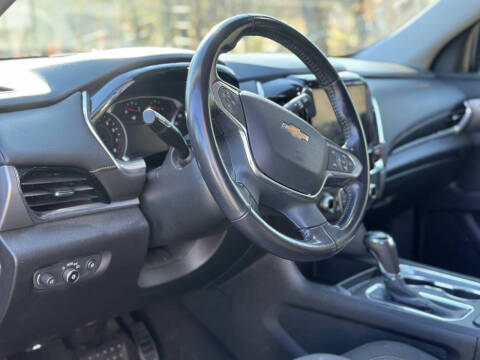 2020 Chevrolet Traverse LT Cloth