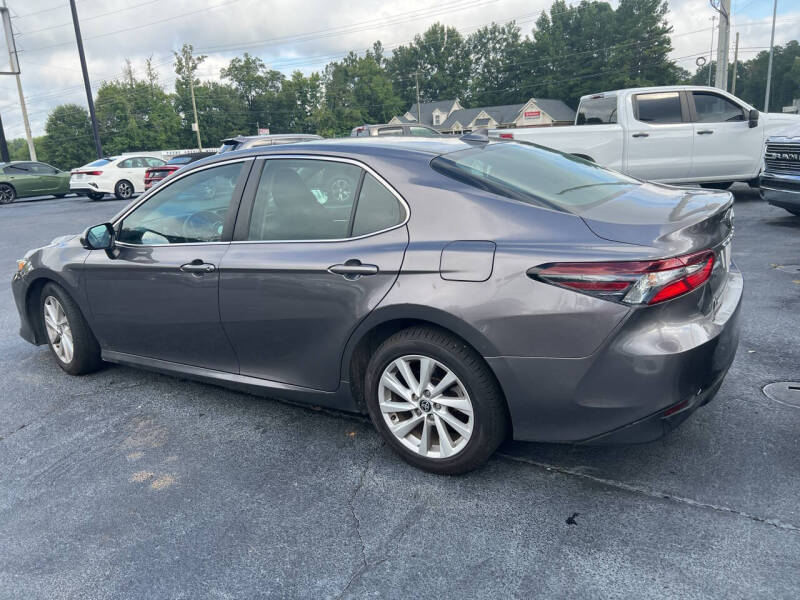 2022 Toyota Camry LE