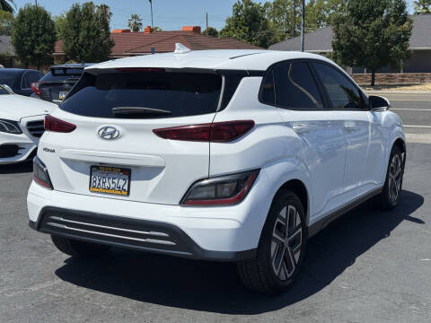 2022 Hyundai Kona Electric SEL