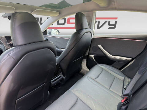 2025 Tesla Model 3 Long Range