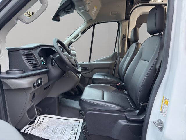 2025 Ford Transit 250