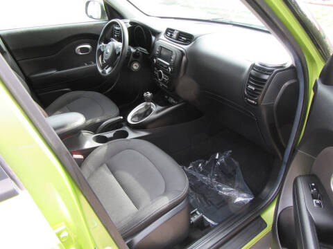 2017 Kia Soul +