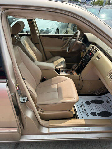 2001 Mercedes-Benz E-Class E 320