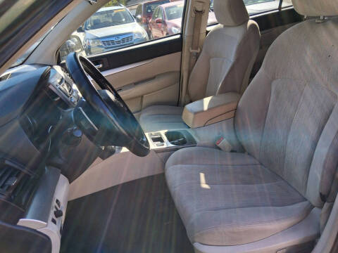 2013 Subaru Outback 2.5i Premium