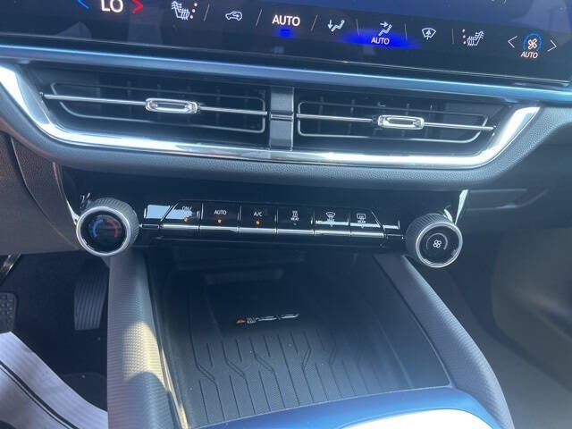 2026 Chevrolet Equinox EV LT 2