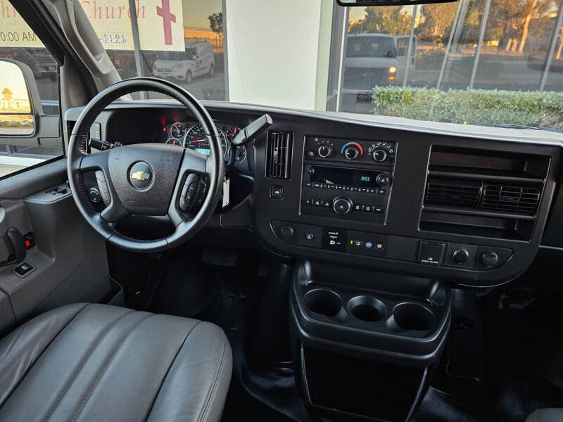 2023 Chevrolet Express LS 3500