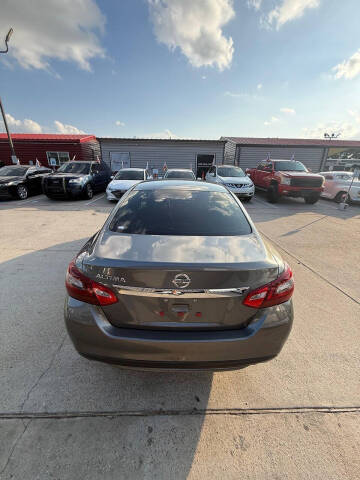 2017 Nissan Altima 2.5 SV