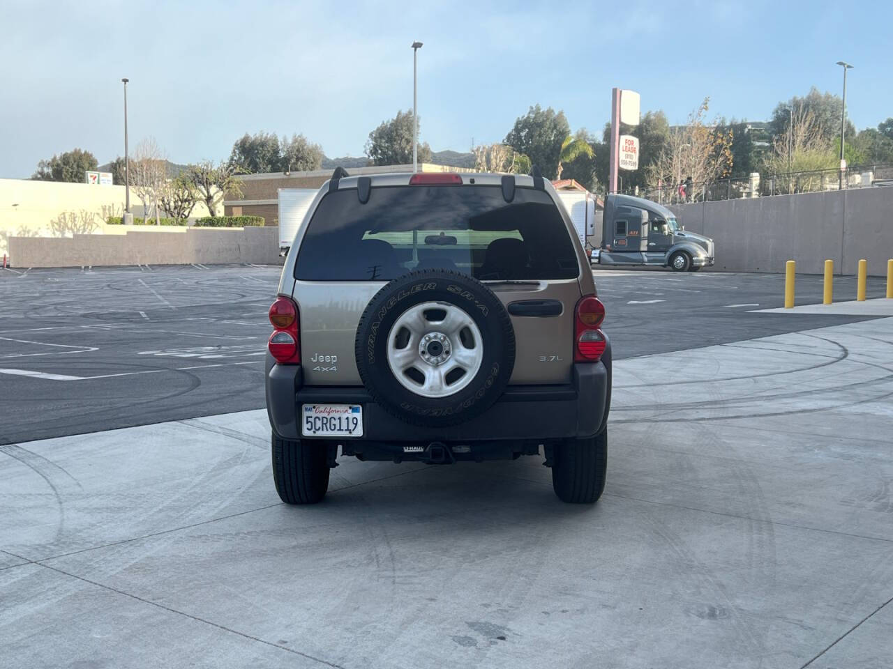 2003 Jeep Liberty for sale at R&G Auto Sales in Tujunga, CA