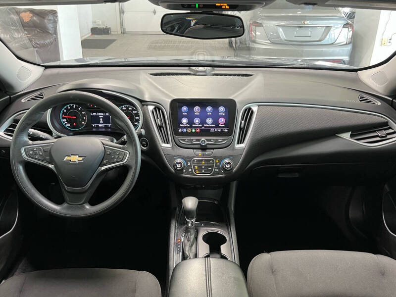 2022 Chevrolet Malibu 1LT photo 12