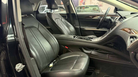 2014 Lincoln MKZ Hybrid