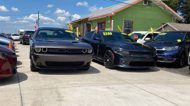 2015 Dodge Challenger SXT Plus